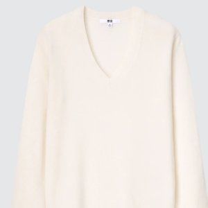 Uniqlo V-neck Sweater 100% Cashmere